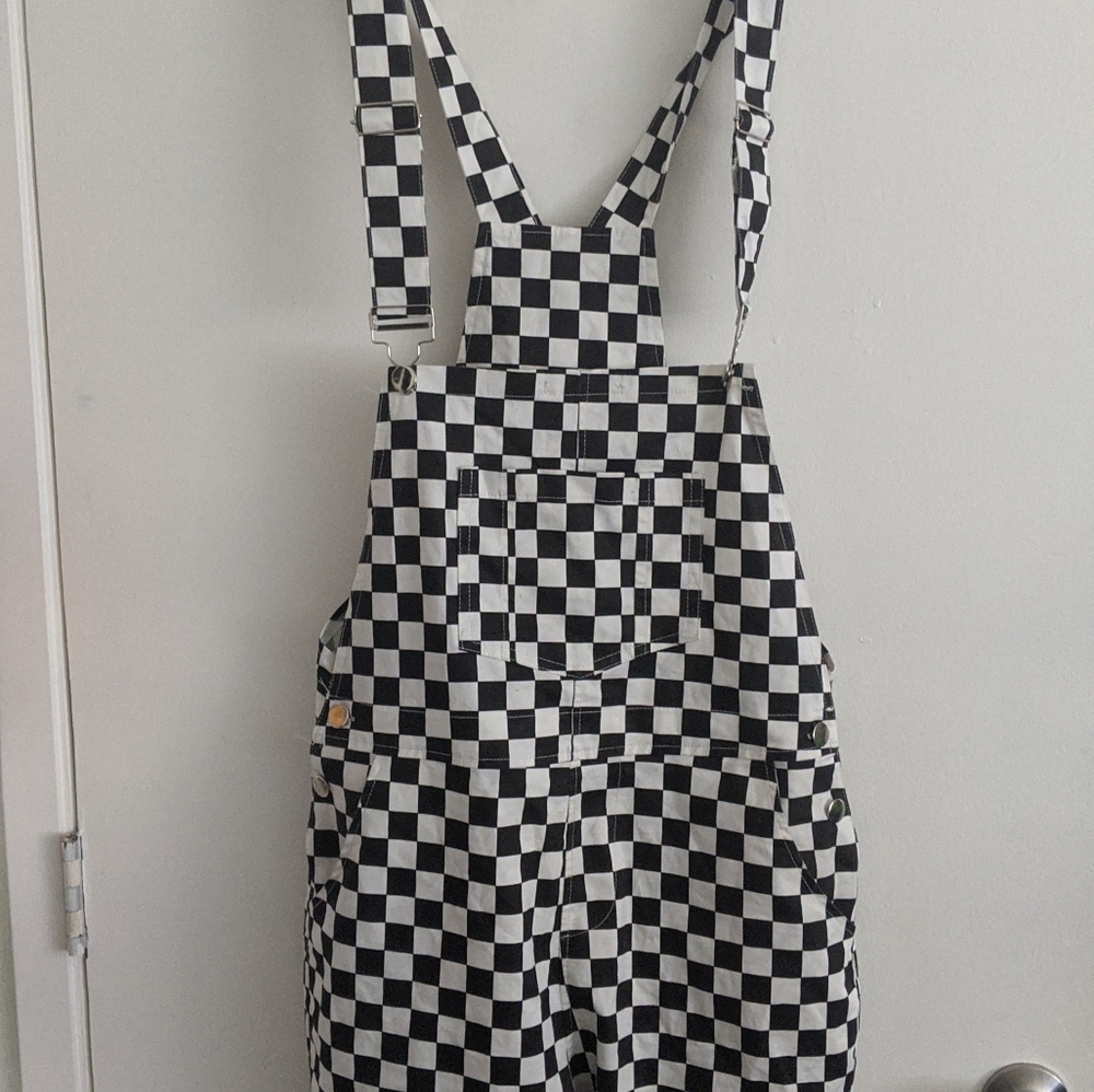 5️⃣ Checkerboard Overalls